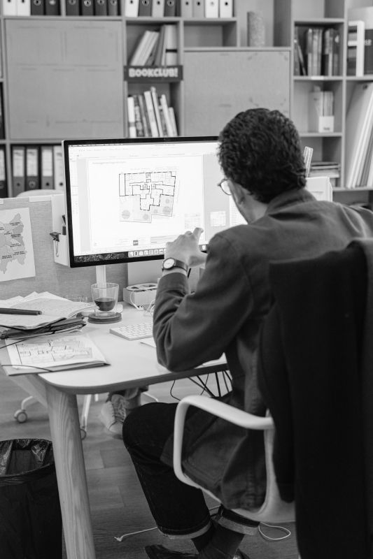 employé qui travaille